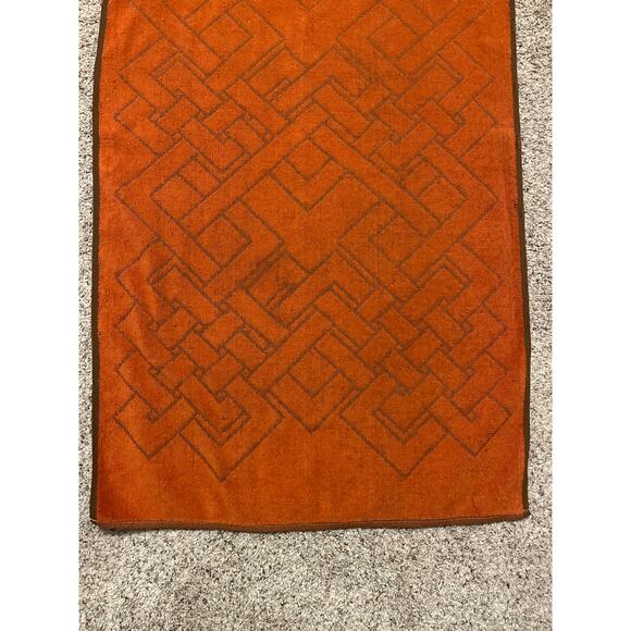 JCPenney Bath Towel Rust Tan Geometric Zig Zag Design Vintage Prop - Picture 2 of 7